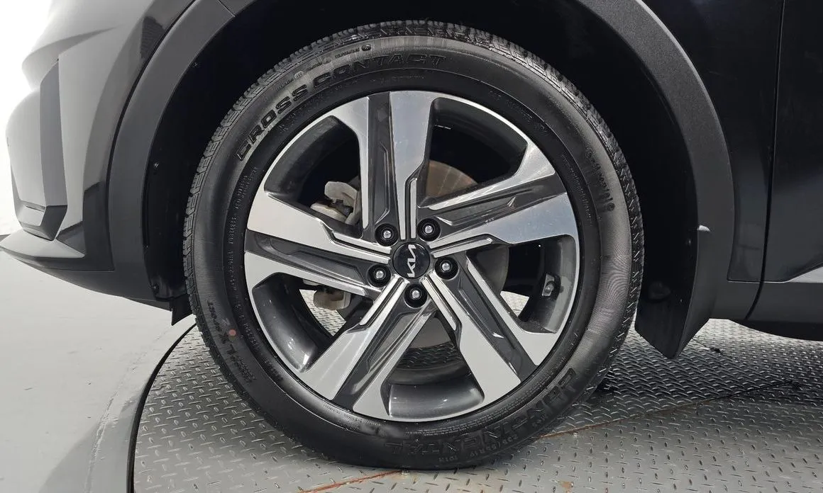Kia Sorento — фото 7