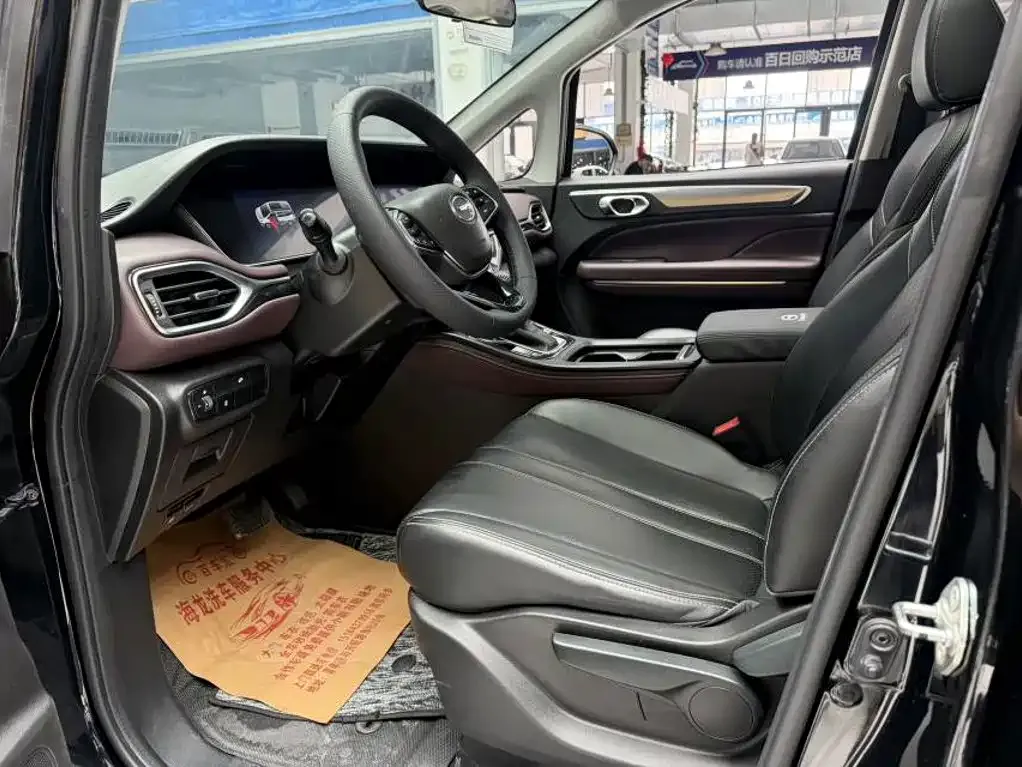 GAC Motor Trumpchi M6 — фото 2