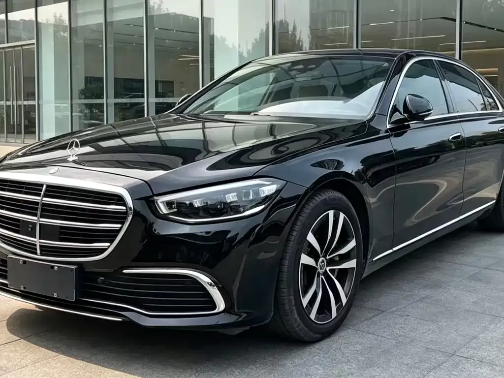 Mercedes-Benz S-Class — фото 1