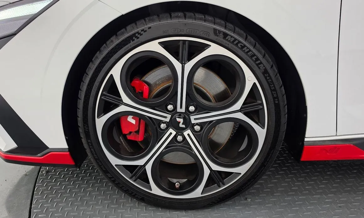 Hyundai AVANTE — фото 3