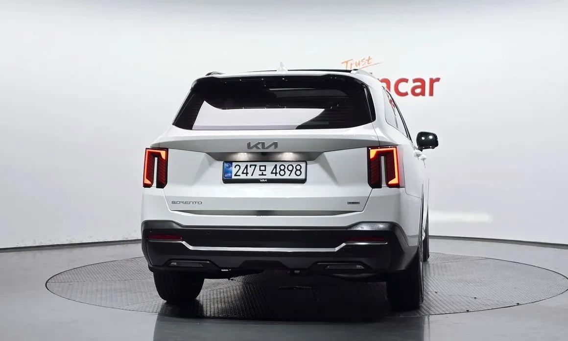 Kia Sorento — фото 5