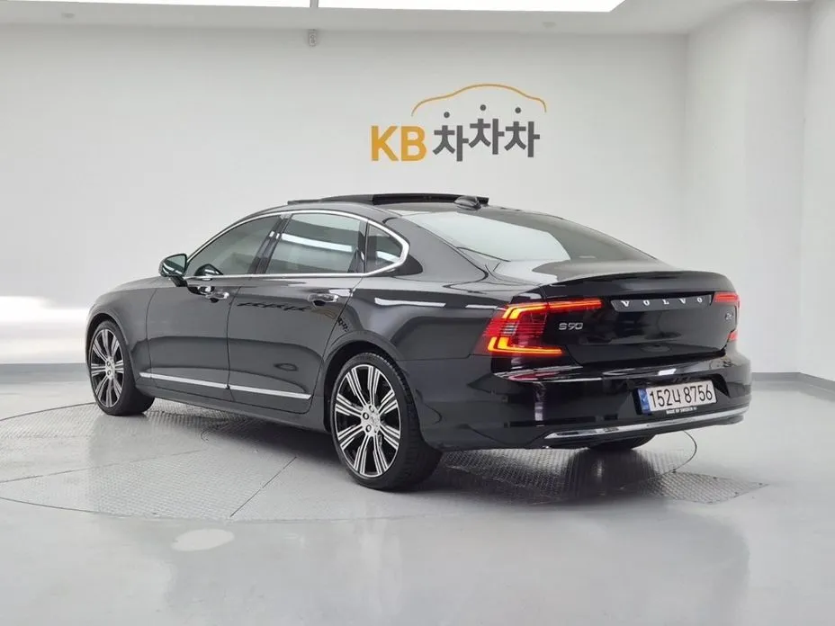 Volvo S90 — фото 3