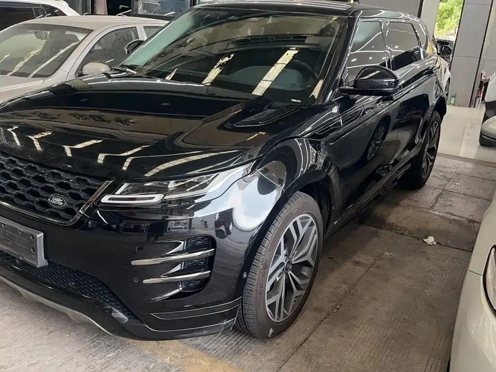 Land Rover Evoque — фото 1