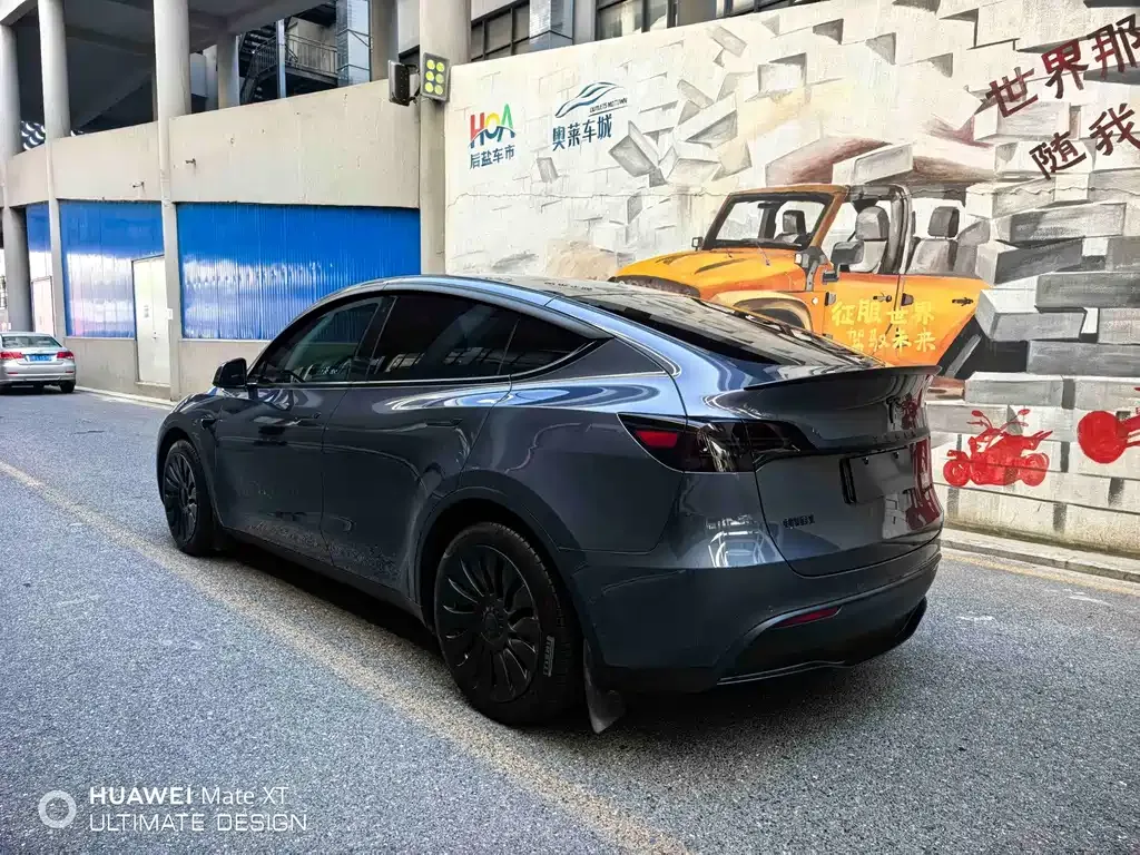 Tesla Model Y — фото 7