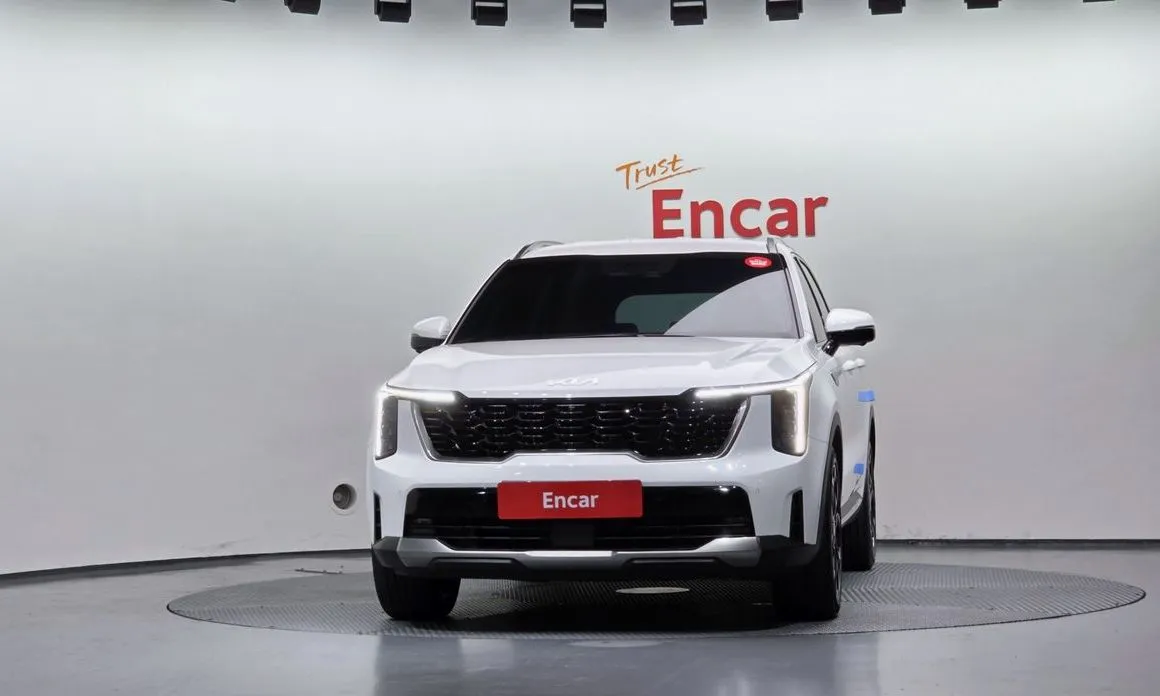 Kia Sorento — фото 6