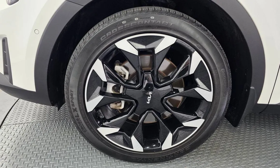 Kia Sorento — фото 9