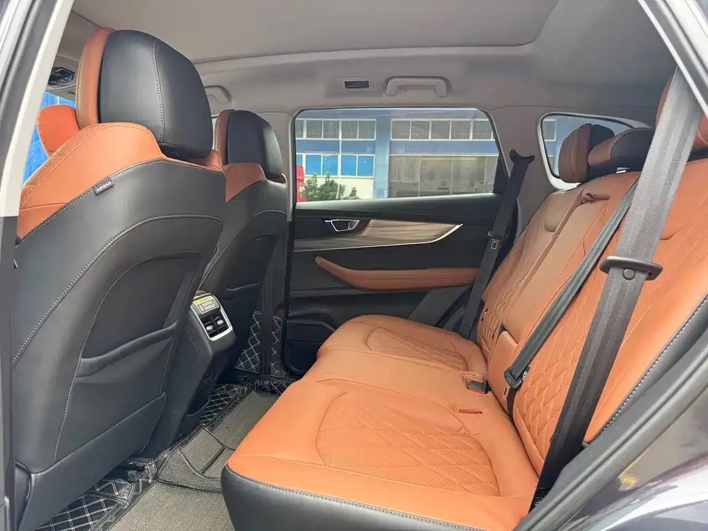 Chery Tiggo 8 PLUS — фото 5