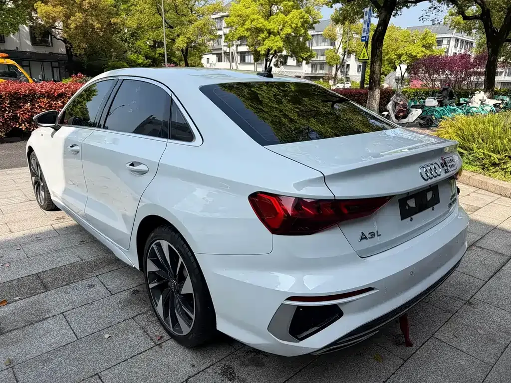 Audi A3 — фото 3