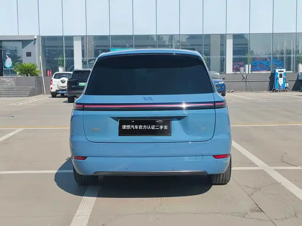 Li Auto L9 — фото 4