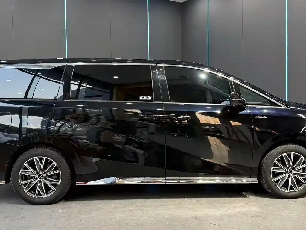 GAC Motor Trumpchi M8 — фото 4