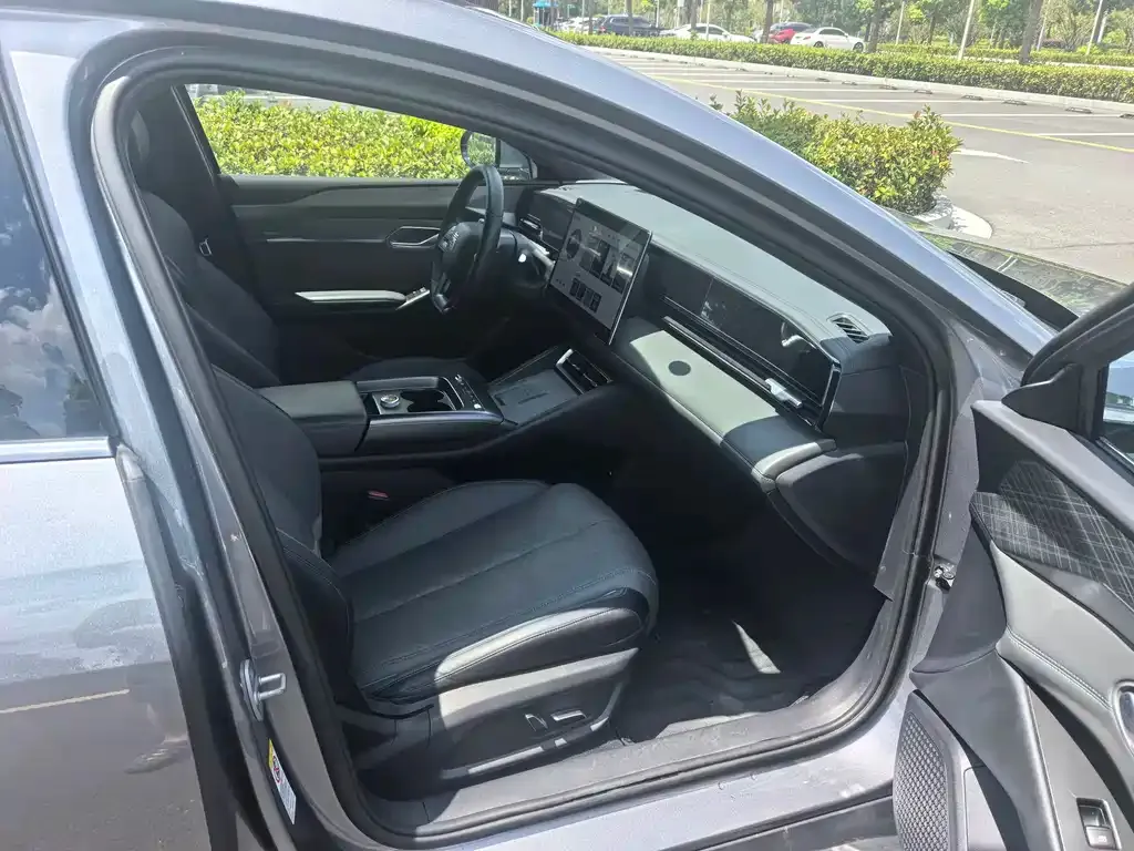 BYD Qin L — фото 2