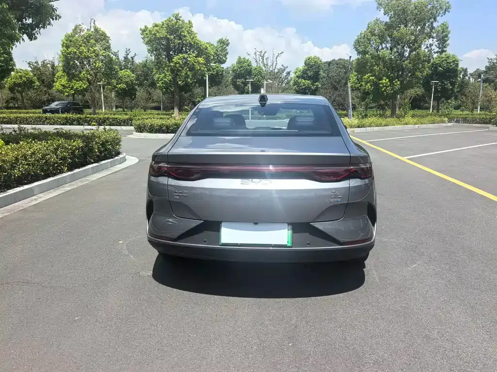 BYD Qin L — фото 3