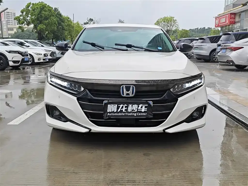 Honda Accord — фото 6