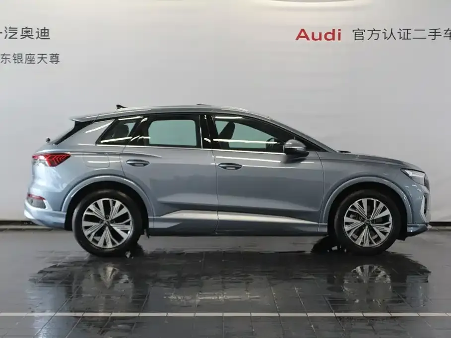 Audi Q4 e-tron — фото 3