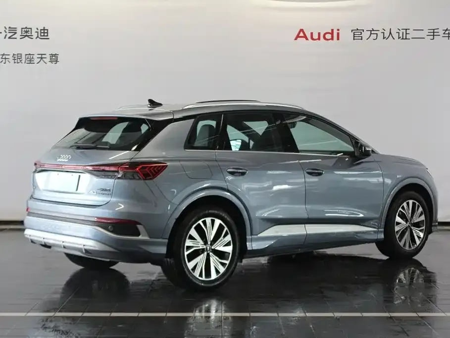 Audi Q4 e-tron — фото 9