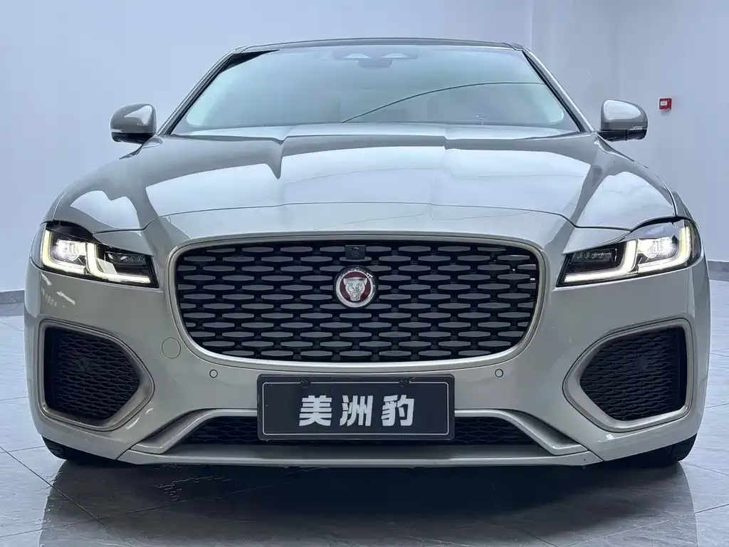 Jaguar XFL — фото 4