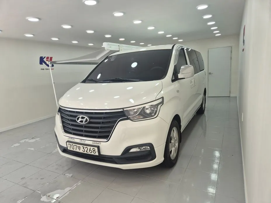 Hyundai Starex — фото 5