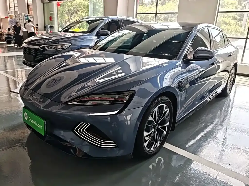 BYD Seal — фото 3