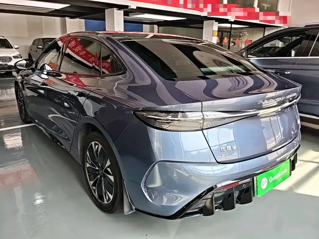 BYD Seal — фото 8
