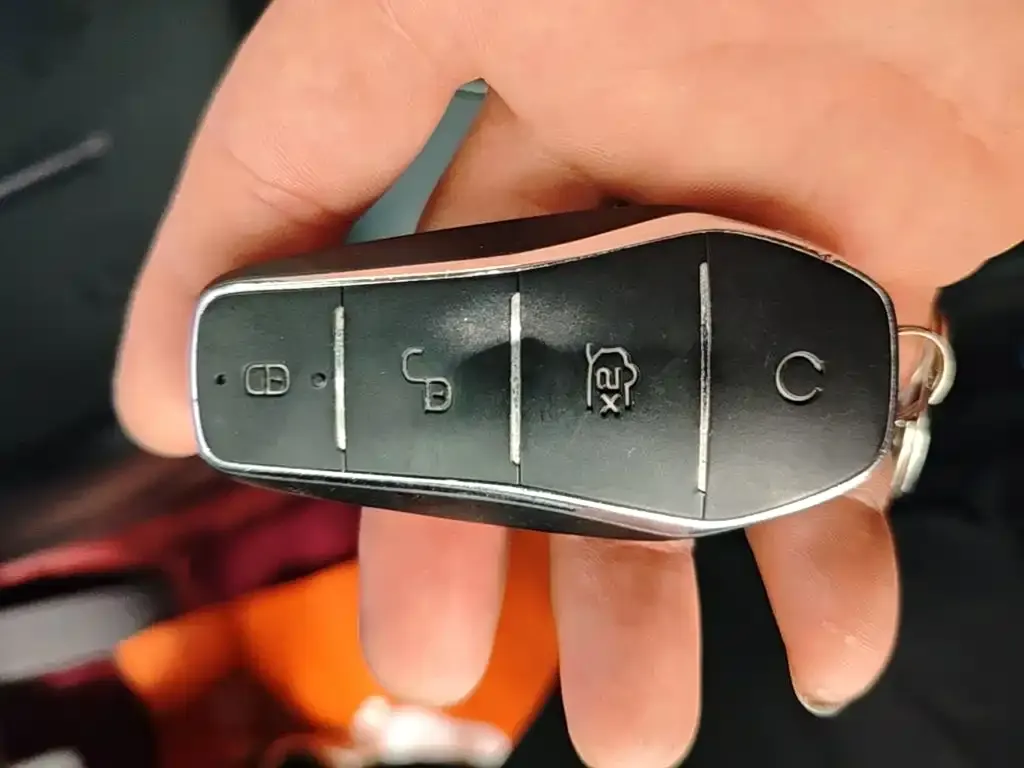 BYD Seal — фото 2