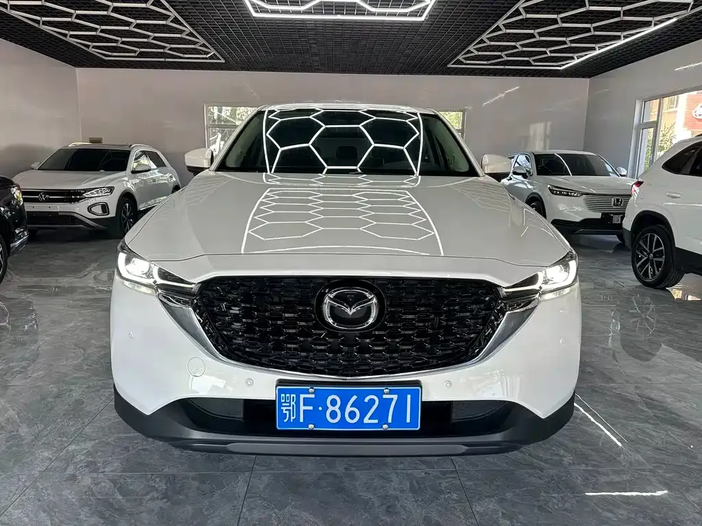 Mazda CX-5 — фото 1