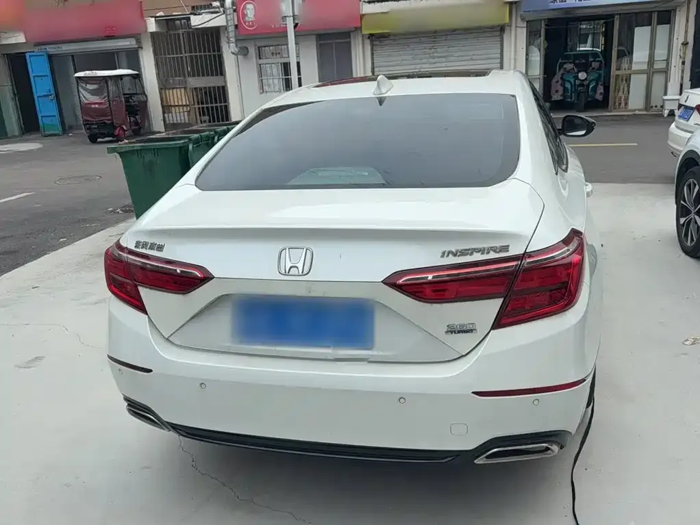 Honda Inspire — фото 10