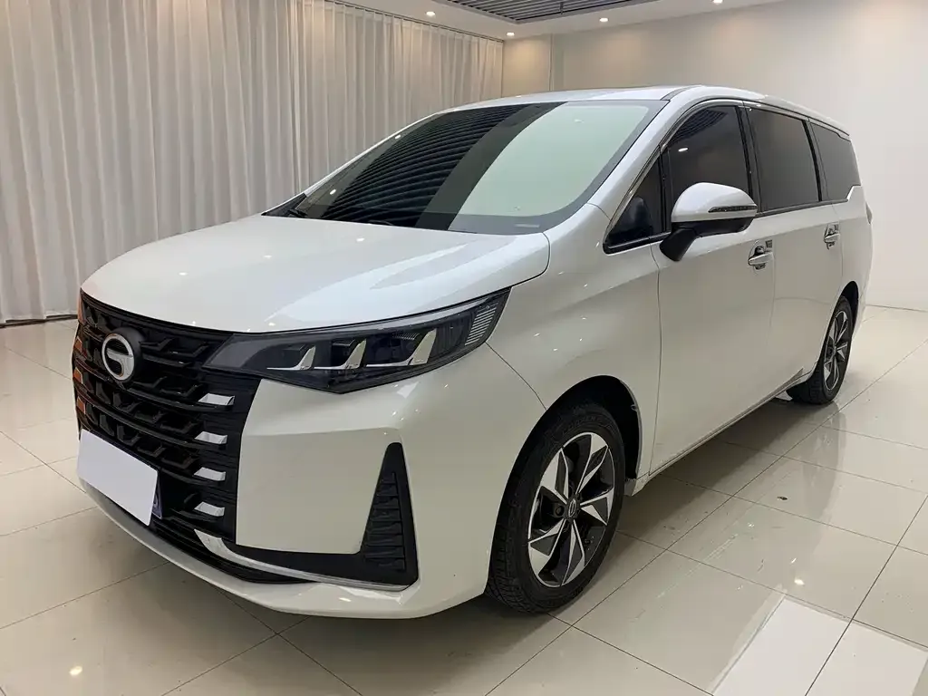 GAC Motor Trumpchi M6 — фото 1