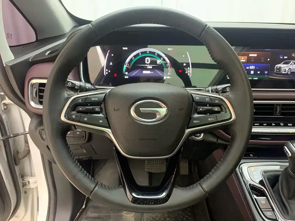 GAC Motor Trumpchi M6 — фото 10