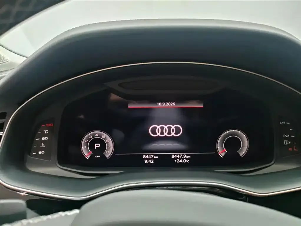 Audi Q7 — фото 6