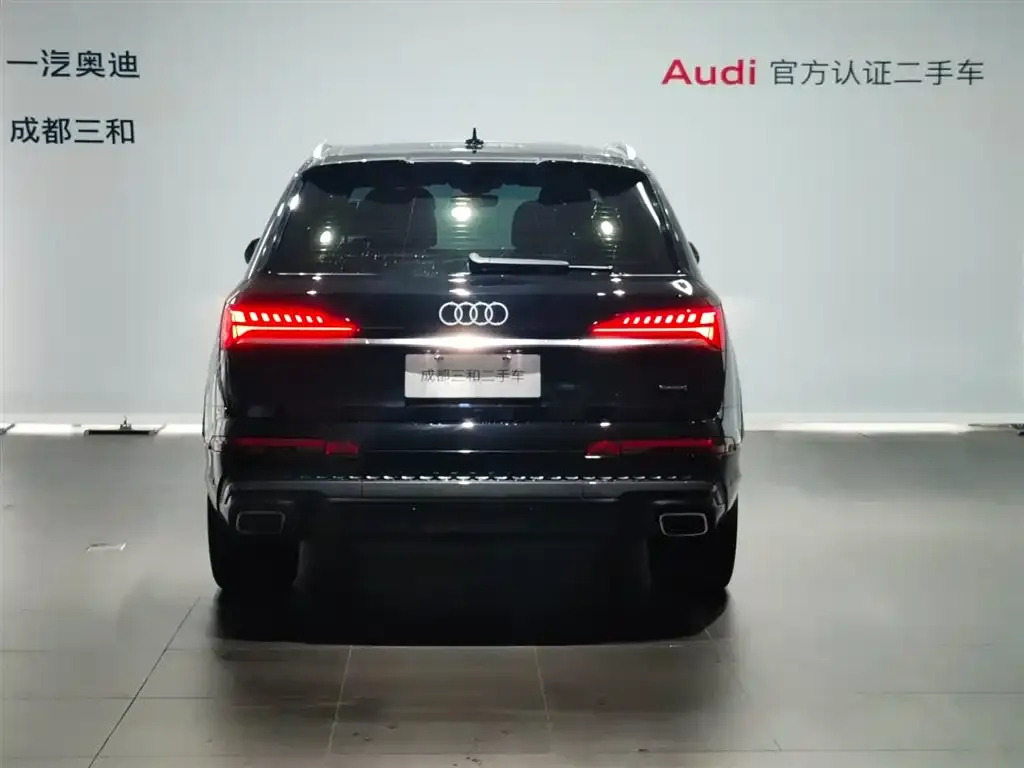 Audi Q7 — фото 7