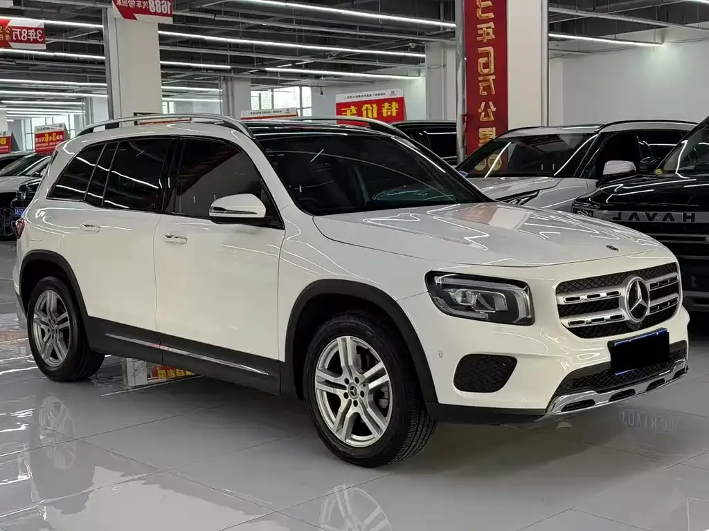 Mercedes-Benz GLB — фото 9