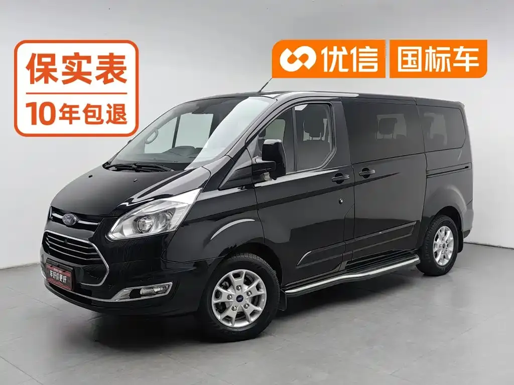 Ford Tourneo — фото 1