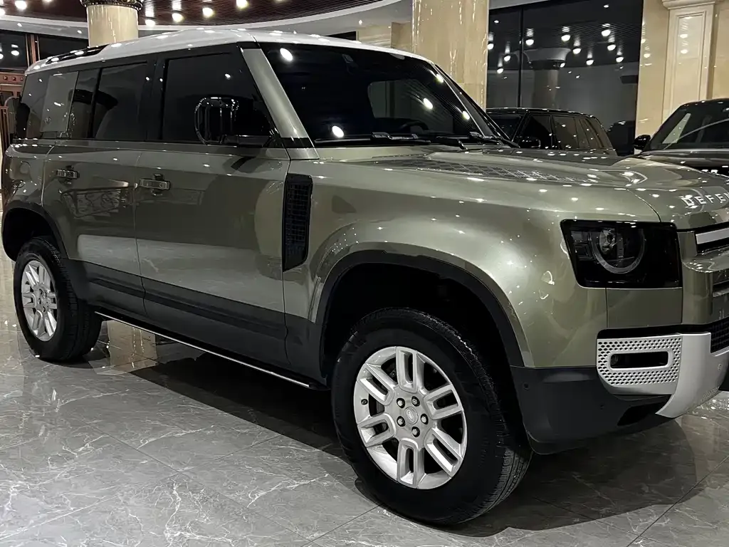 Land Rover Defender — фото 4