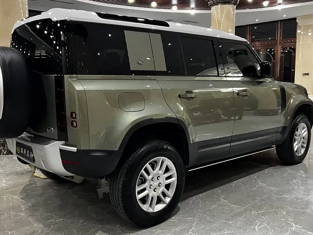 Land Rover Defender — фото 5