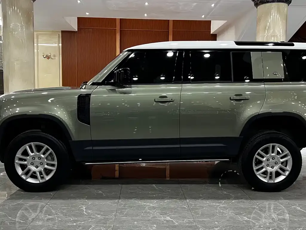 Land Rover Defender — фото 8