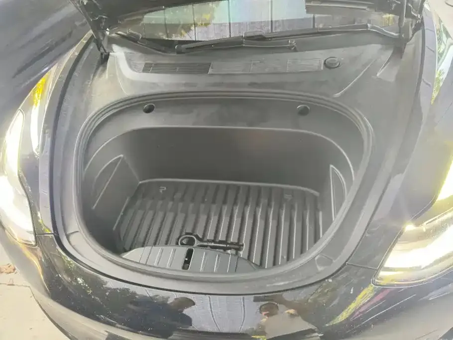 Tesla Model 3 — фото 2