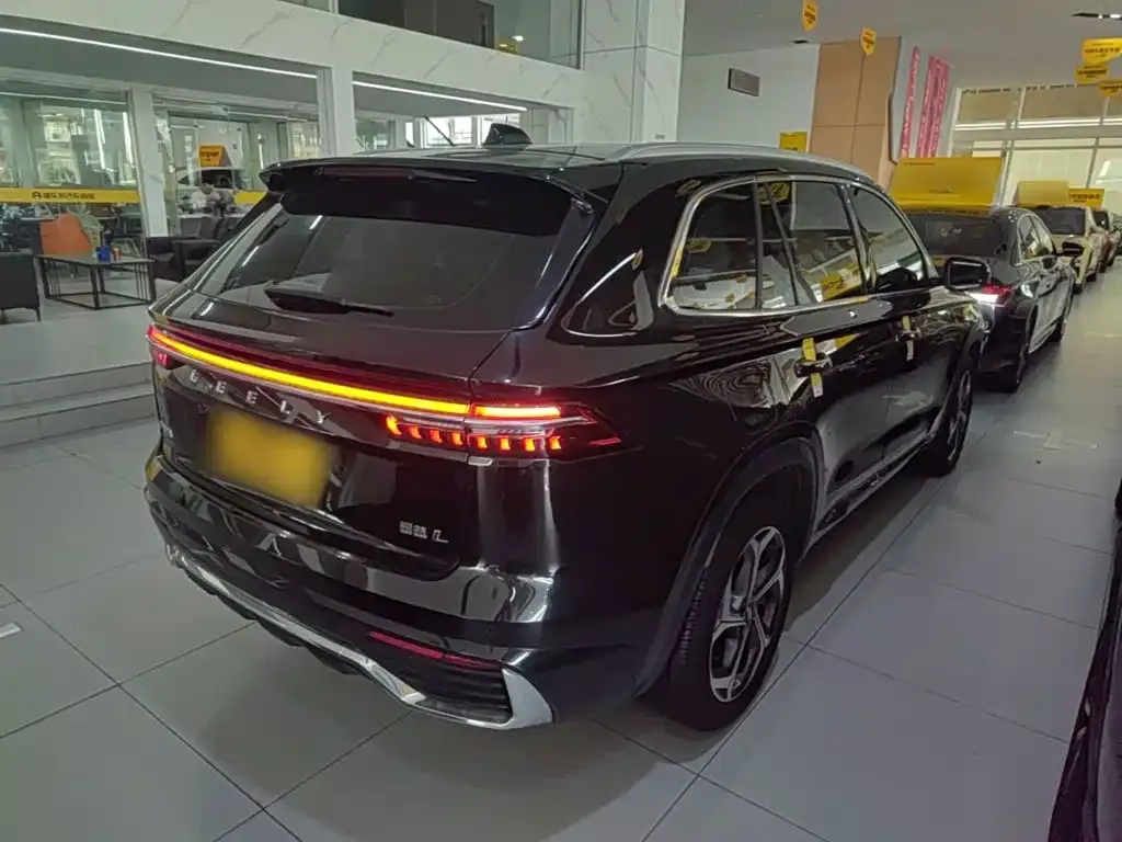 Geely Xingyue L — фото 10