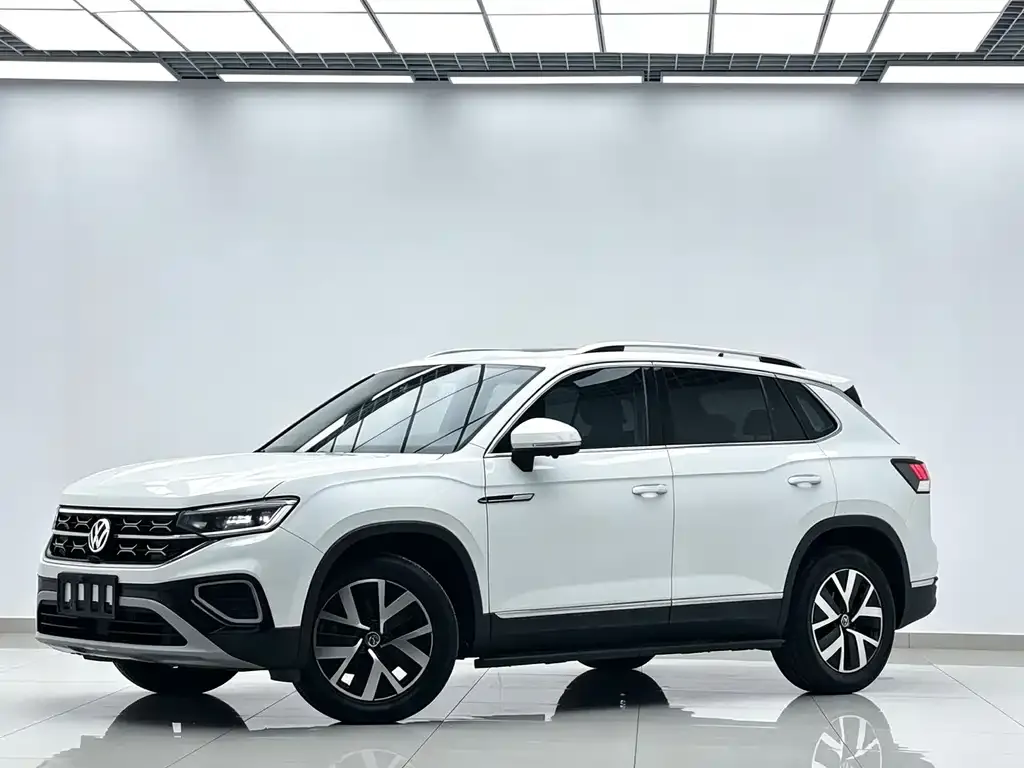 Volkswagen Tayron — фото 1