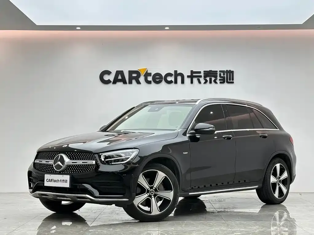 Mercedes-Benz GLC — фото 1