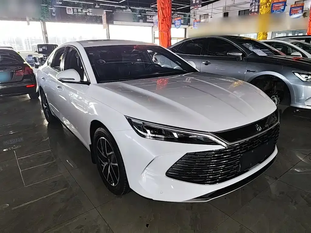 BYD Qin L — фото 10