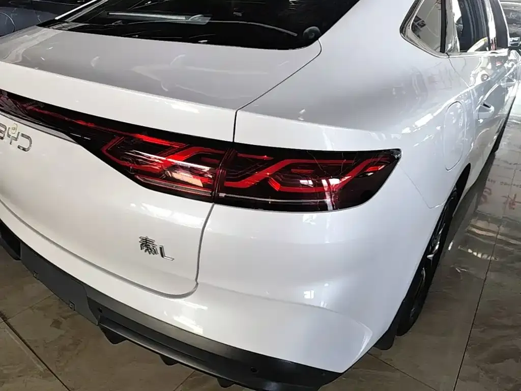 BYD Qin L — фото 3