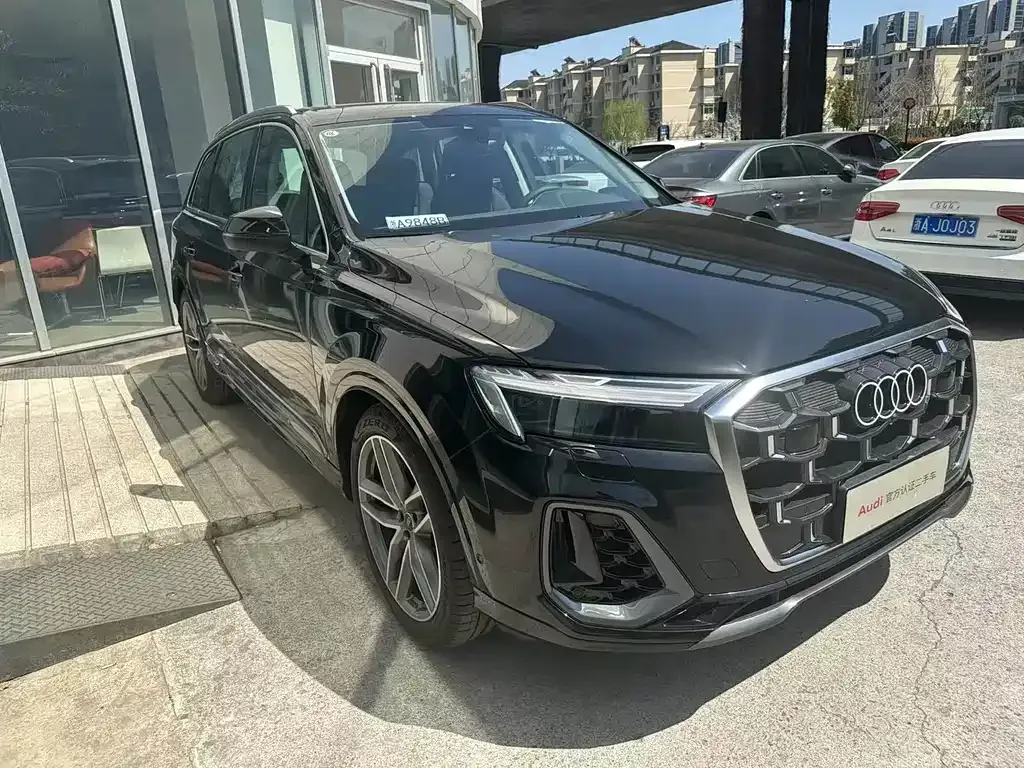 Audi Q7 — фото 5