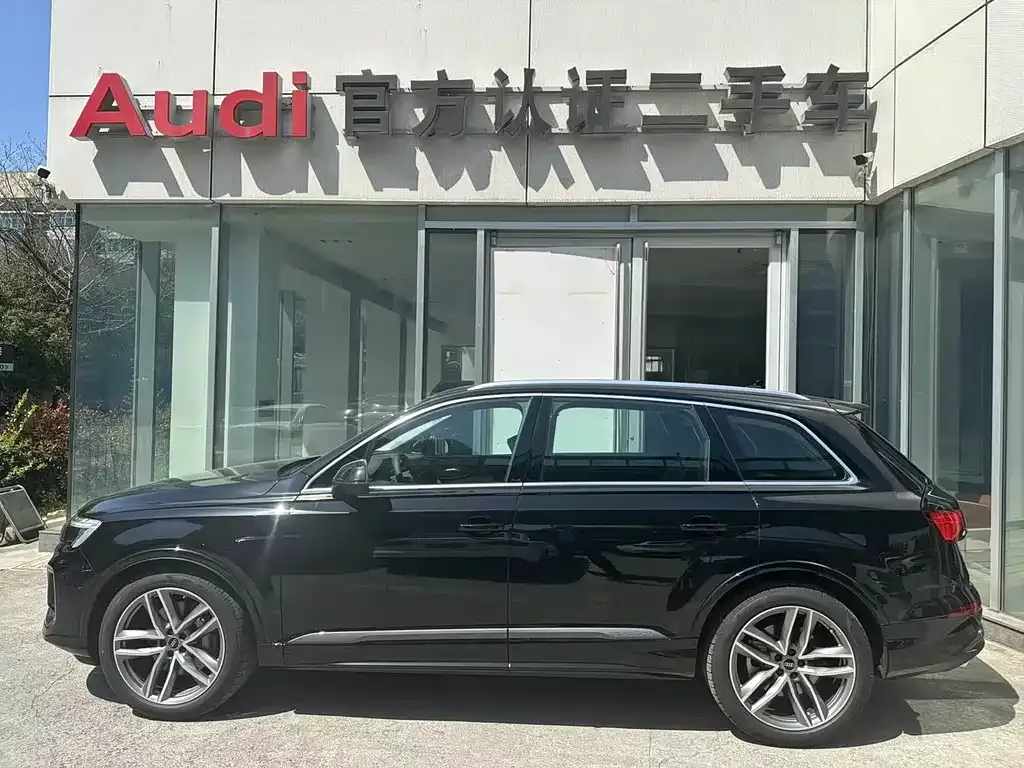 Audi Q7 — фото 2