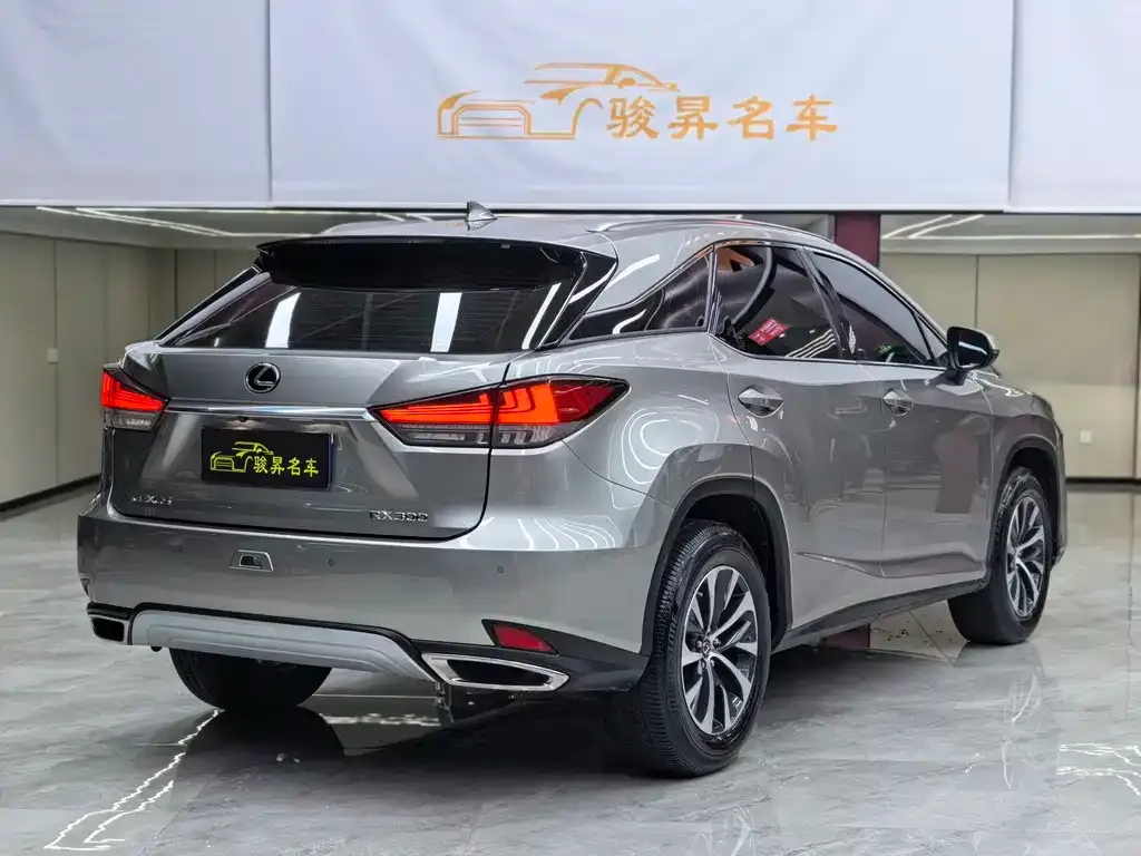 Lexus RX — фото 2