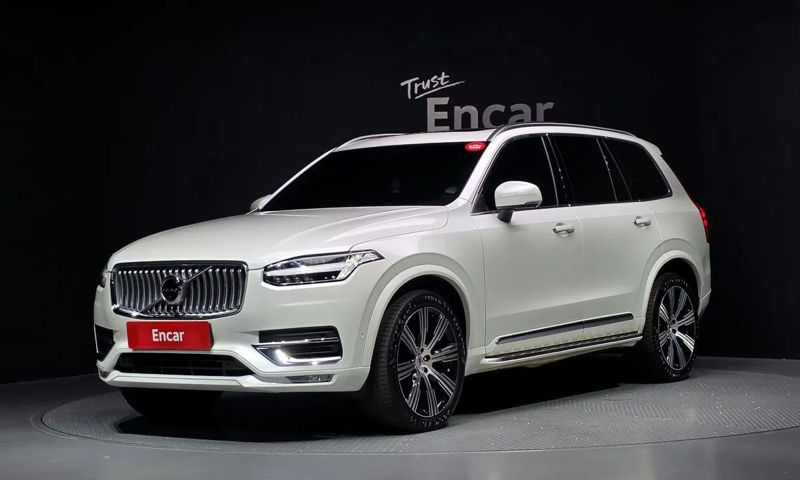 Volvo XC90 — фото 1