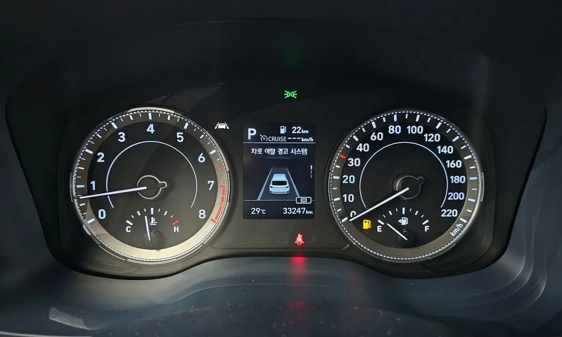 Hyundai Venue — фото 2