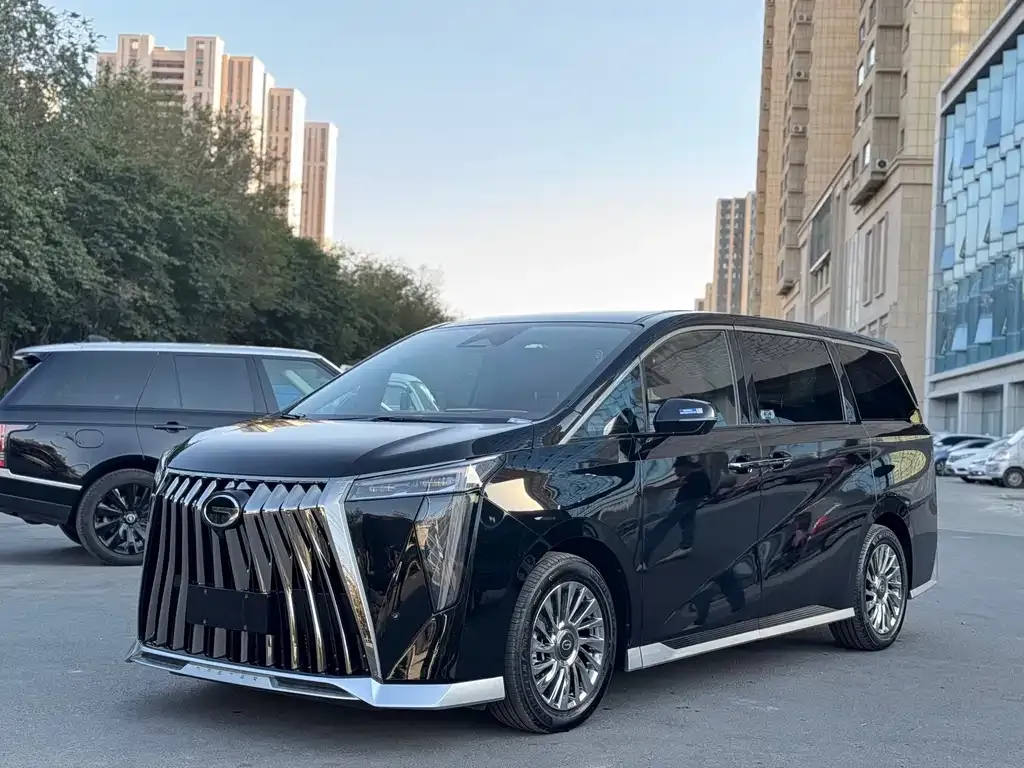 GAC Motor Trumpchi M8 — фото 1