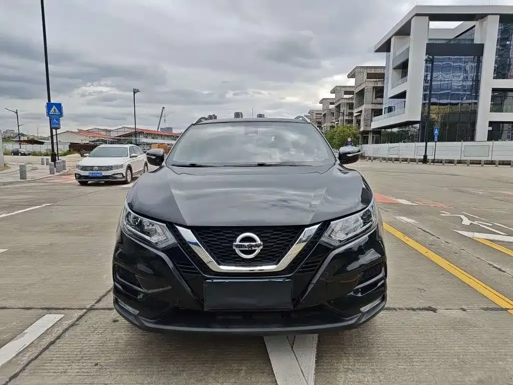 Nissan Qashqai — фото 5