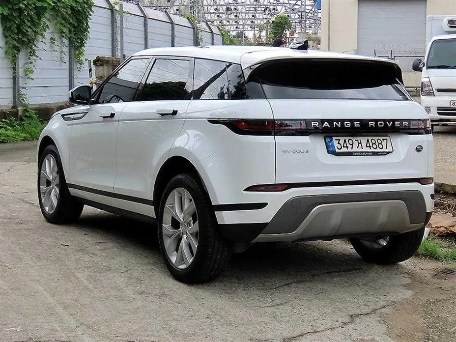 Land Rover Range Rover Evoque — фото 8