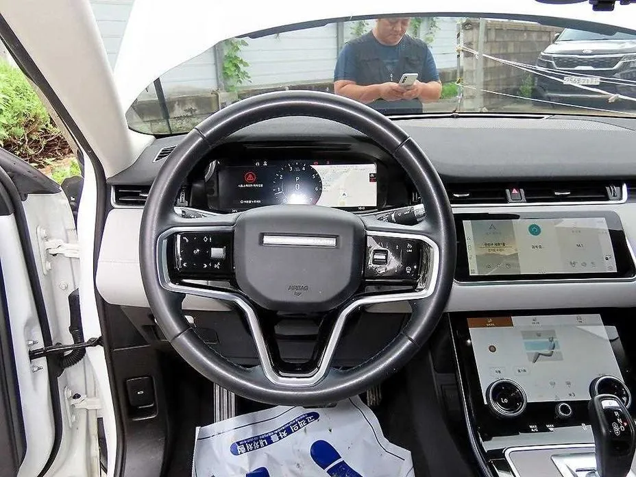 Land Rover Range Rover Evoque — фото 6